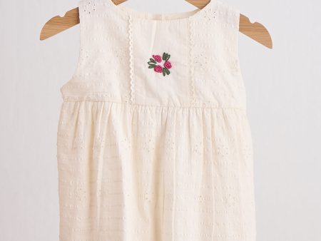 White hand embroidery lace dress Sale